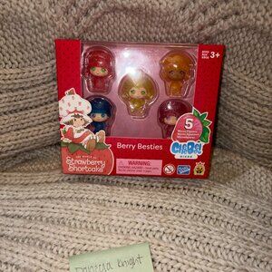 Strawberry Shortcake Berry Besties 5-Pack Micro Figures - Glitter Edition - NEW